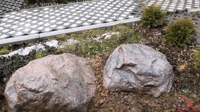 Гигантики валуны с напылением натуральных камней для декора септика и скважины. смотреть онлайн