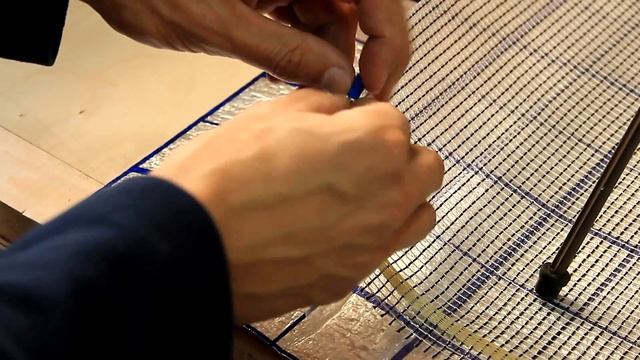 Инфракрасный теплый пол LamaHeat под линолеумом смотреть онлайн