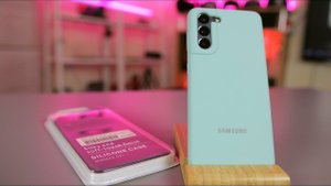 Отличный чехол на Samsung Galaxy S21 (Самсунг С21)