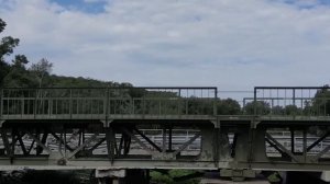 Возведение моста через реку