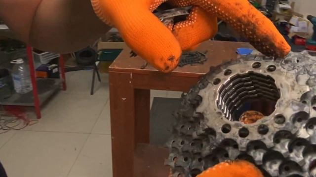 Не переключаются скорости на велосипеде? Смотри как исправить эту проблему! смотреть онлайн