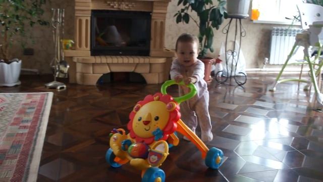 Как научить ребенка ходить/Ходунки Fisher Price смотреть онлайн