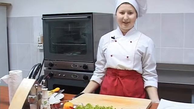 Студенты КУТТС готовят: Овощной микс с креветками. смотреть онлайн