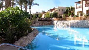 Grand Hotel Sharm 5*  Бассейны и пляж отеля.