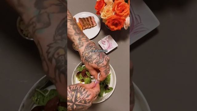 Balsamic Grilled Steak Salad With Peaches смотреть онлайн