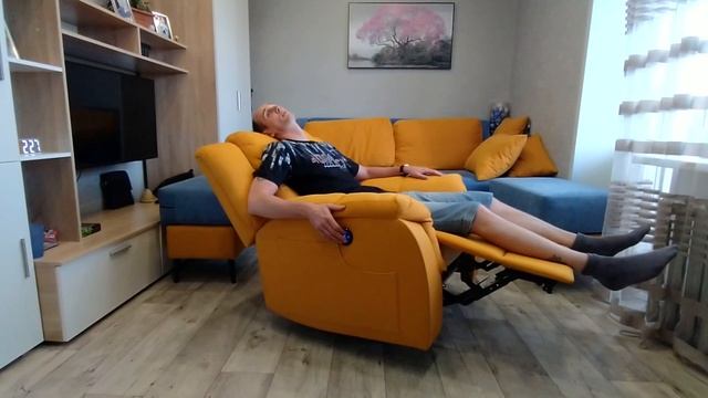 Кресло реклайнер для дома, кабинета, салона с функцией качания и поворота.