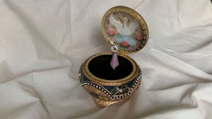 Музыкальная шкатулка "Александра и Николай" из м/ф "Анастасия" Music box Anastasia