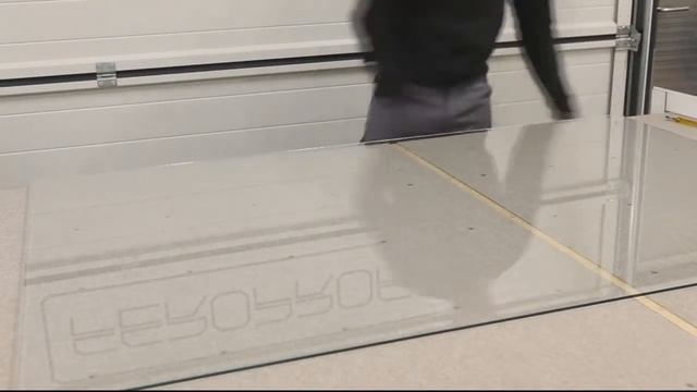 Гидравлический стол для резки стекла Feroprofil FUL4 смотреть онлайн