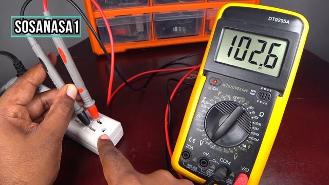 Testing House Electric Outlet with a Digital Multimeter (model DT9205A) смотреть онлайн