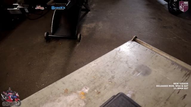 Unboxing My 2021 Honda CBR 1000RR-R Fireblade SP! смотреть онлайн