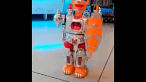 Робот - музыкальная игрушка