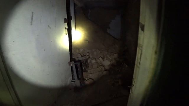 ЖУТКИЙ ПОДВАЛ МЕДСАНЧАСТИ / ТУТ ЧТО ТО ЕСТЬ!