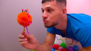 Eva and Mom learn to Solve the inflatable Maze Challenge