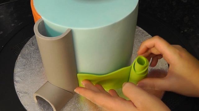 Incy Wincy Spider Cake Tutorial | How To | Cherry School смотреть онлайн