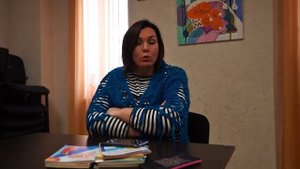 УЧИЛКА ПРИШЛА В ШКОЛУ С ПИРСИНГОМ!!!