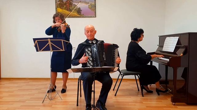 В.Шаинский. Песенка крокодила Гены. смотреть онлайн