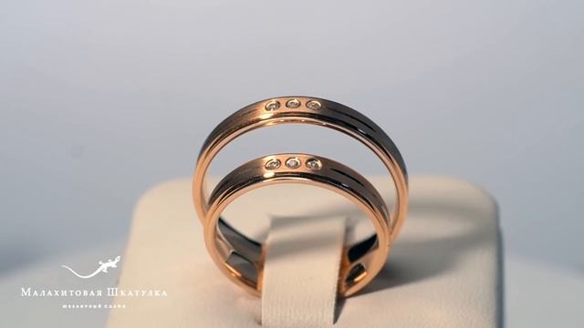 Обручальные кольца для молодоженов. Купить золотые обручальные кольца для него и для нее.