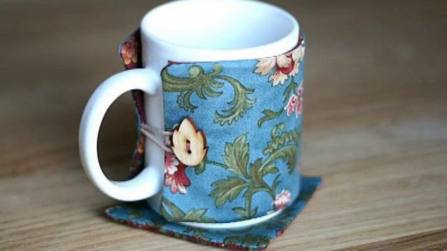 Теплый подарок ЧАШКА в одежке смотреть онлайн