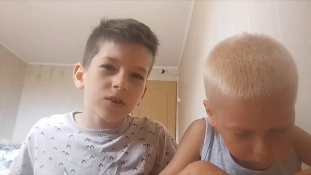 Кто лучше нарисует логотип роблокса vs DOORS смотреть онлайн