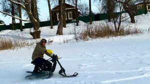 Снегоцикл TRAK X. Идеальный транспорт для деревни!