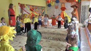 Хоровод на осеннем утреннике 2017 в средней группе. Муз. рук.  Бакаева Е.  А.