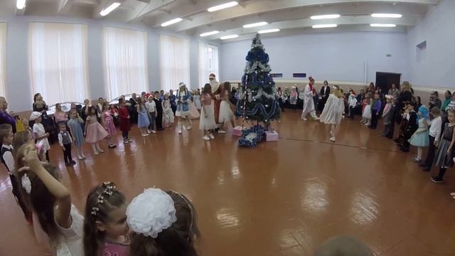 новогодний праздник первоклашек смотреть онлайн