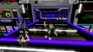 Creeper aw man dance roblox