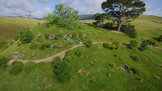 Lord of The Rings The Shire - Music from the Soundtrack - Visual Escape.mp4 смотреть онлайн