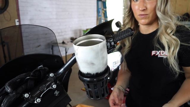 BEST CUP DRINK HOLDER for your motorcycle! Install & review on my Harley!!