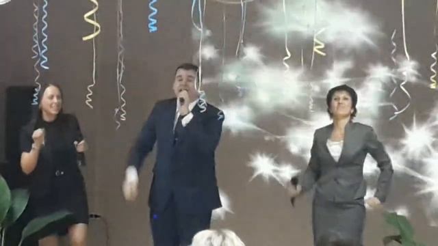 Не повторяется такое никогда рэп директора школы ВКШ Воскресенск 55 лет школе мы лучшие!