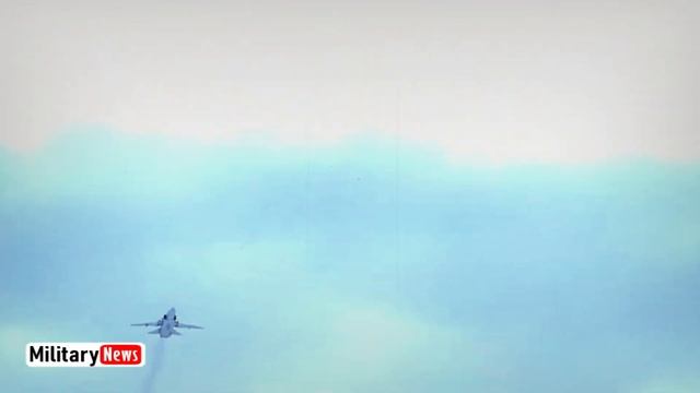 Shocked the World!! Su-24 Fencer - Russian Attack Fighter Jet After Upgrade смотреть онлайн