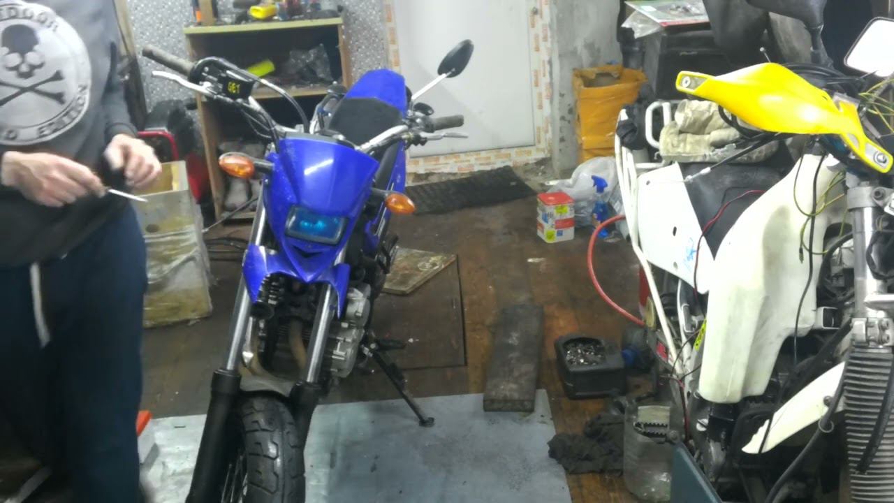 Yamaha XT250X в разборе смотреть онлайн