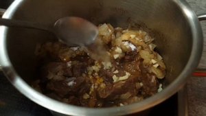 ГОВЯДИНА ТУШЕНАЯ С ЛУКОМ. Томленая Говядина