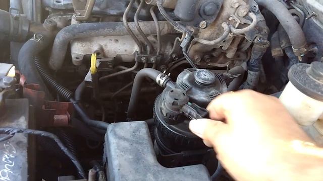 Como apagar luz de agua en filtro de combustible de Toyota Hilux смотреть онлайн