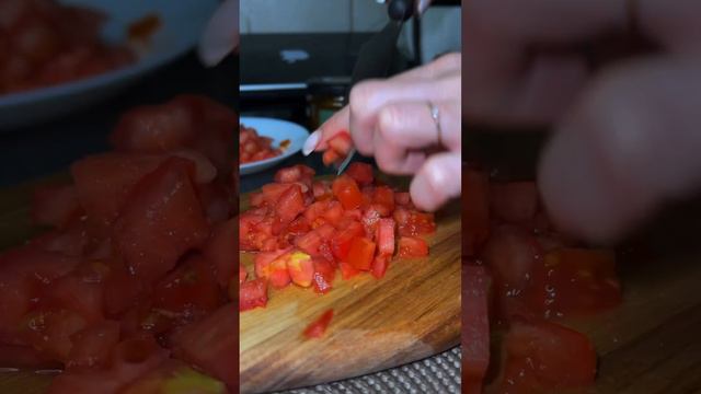 Как правильно готовить ГУАКОМОЛЕ! Вкусно, быстро и просто! Авокадо, помидор, лук #гуакамоле #кето