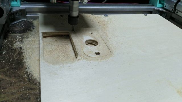 DiY ЧПУ фрезер с 52мм шпинделем - первые пуски