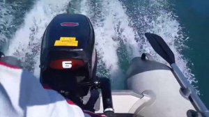 Лодочный мотор Zongshen T6BMS 6 л. с. и лодка X-River Grace Wind 250 глиссирование. Скорость 29 км/