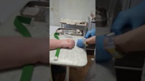 УКОЛ СЫНУ В ВЕНУ ВСЕМ МЕД СЕСТРАМ СПАСИБО  ,СДЕЛАЛИ УКОЛ