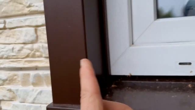 Как закрепить пластиковую околооконную планку, чтобы она не выходила из финишного профиля смотреть онлайн