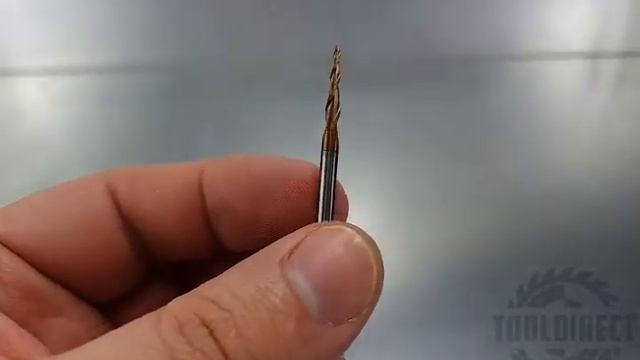 Фреза спиральная двухзаходная конусная сферическая R=0.5 D=1x15x50 S=3 ROTIS 133.031550.050 смотреть онлайн