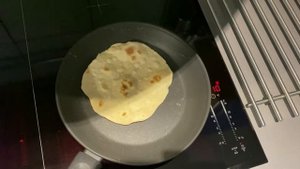 Как прожить на муке и воде / Арабская кухня / ЛЕПЕШКА из муки и воды