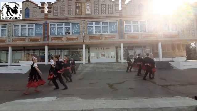 Пляска русская Раздольная в исполнении народного ансамбля танца "Раздолье"