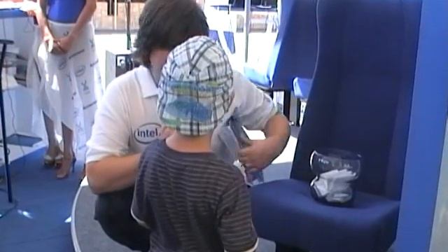 Розыгрыш нетбука Lenovo.mpg смотреть онлайн