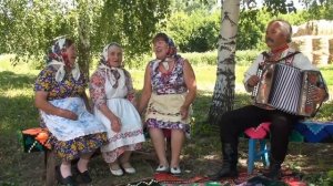 Розовый платочек