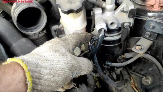 Замена топливного фильтра Hyundai Tucson дизель смотреть онлайн