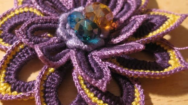 Irish Crochet Asia Verten . Ирландское кружево комбинированное с тканью.