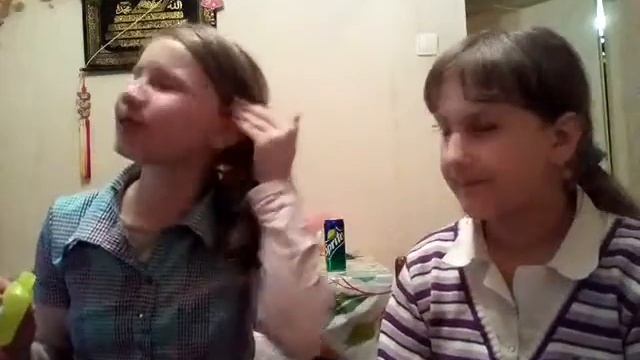 челлендж:Выпить клей ПВА!? Я выпила ПВА? смотреть онлайн