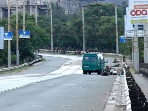 14.06.2014. Мариуполь. Украинские военные попали в засаду на Посмосту | Ukraine, Mariupol