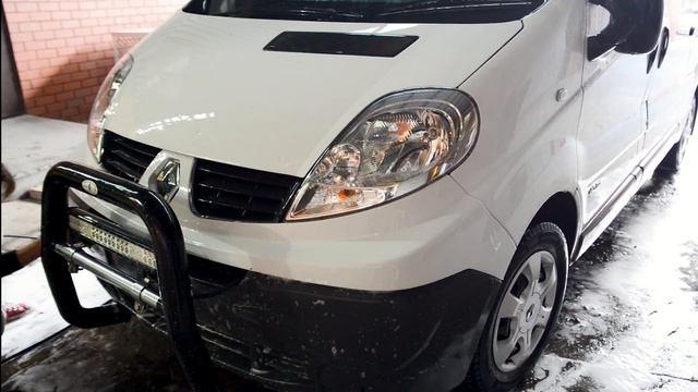 EXTERIOR WASH | Renault Trafic Farm Van смотреть онлайн