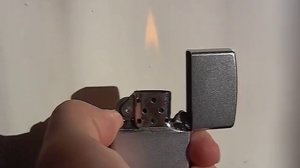 Zippo - SlowMotion CASIO EX-FH100 (4)